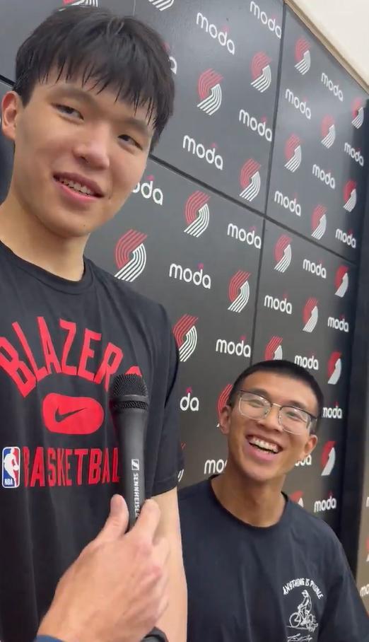 华体会-开拓者惹怒中国球迷!小杨受伤坐飞机却不让上,带伤下放没法打球