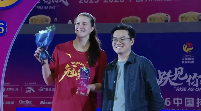 别再骂本土球员了！看完排超各位置真相，才懂联赛真的在进步|拦网|二传|梅丽萨-瓦尔加斯|伊莎贝拉.哈克|沃龙科娃_新浪新闻